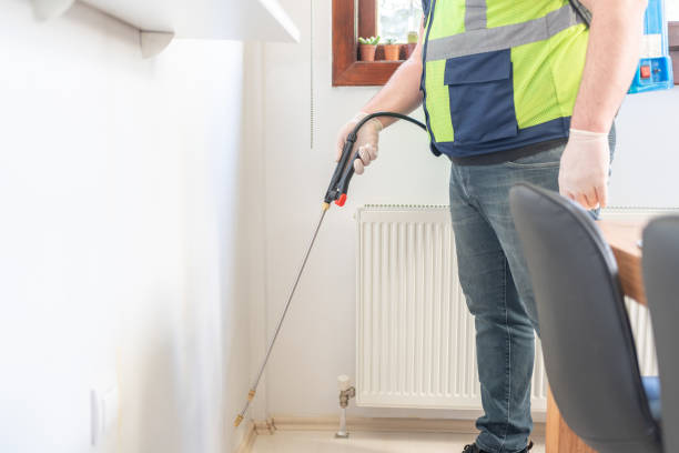 Best Exterminator Services  in Moore Haven, FL